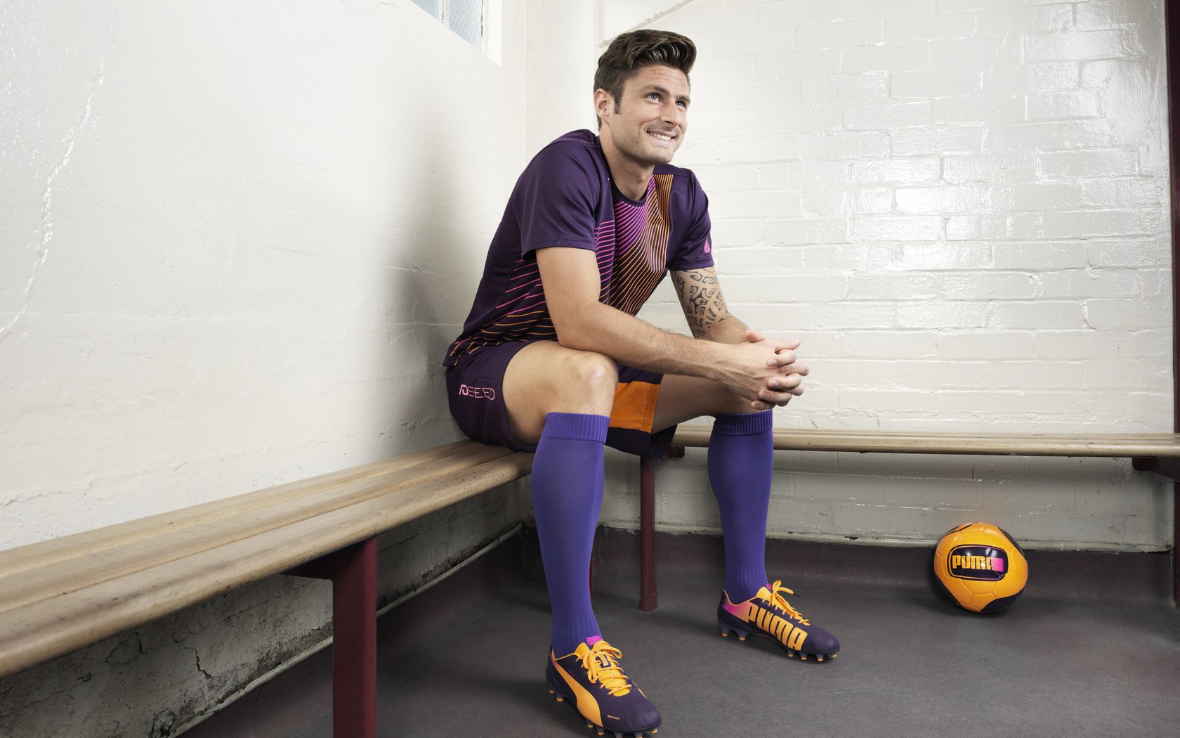 青训球员成长轨迹被纪录片记录展示奋斗与梦想并存的青春